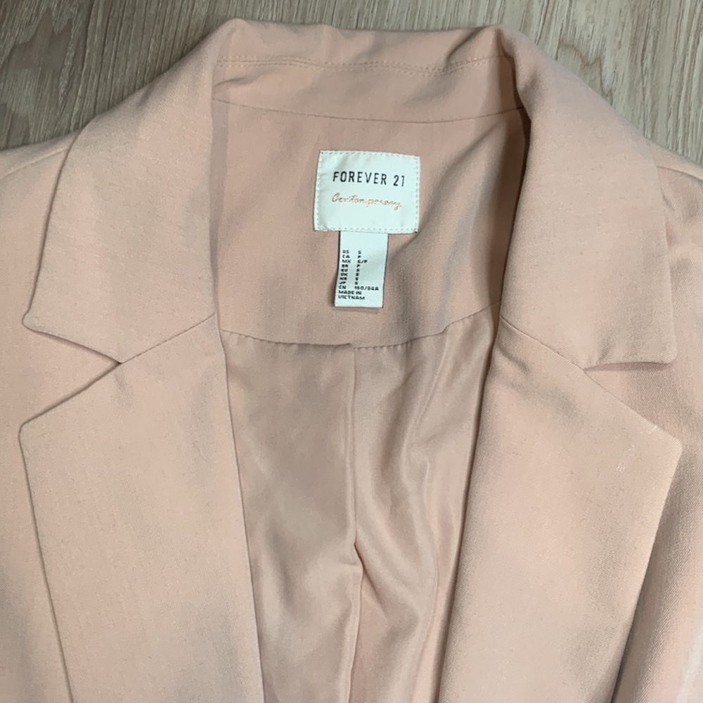 Blazer - Picture 2 of 3